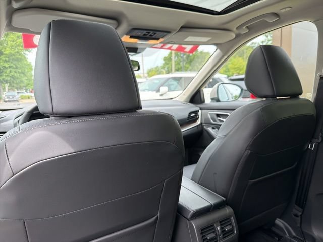 Used 2026 Nissan Rogue Platinum w/ Platinum Premium Package AWD/4WD image 29