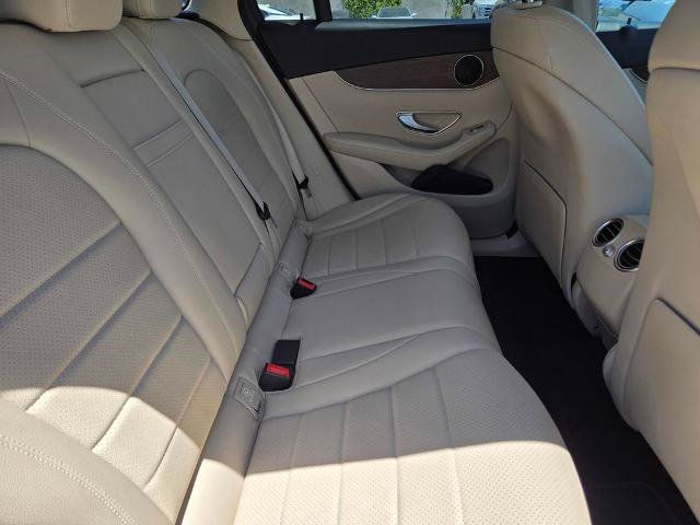 Used 2022 Mercedes-Benz GLC 300 4MATIC image 11