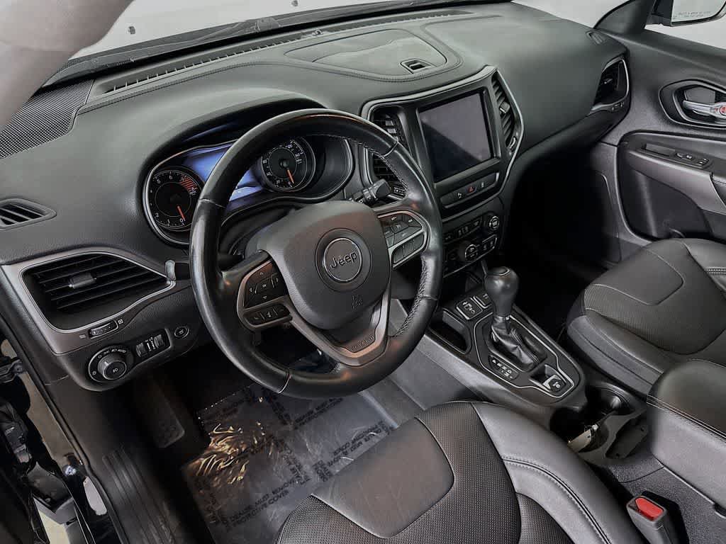 Used 2021 Jeep Cherokee Latitude Lux w/ Comfort/Convenience Group FWD image 2