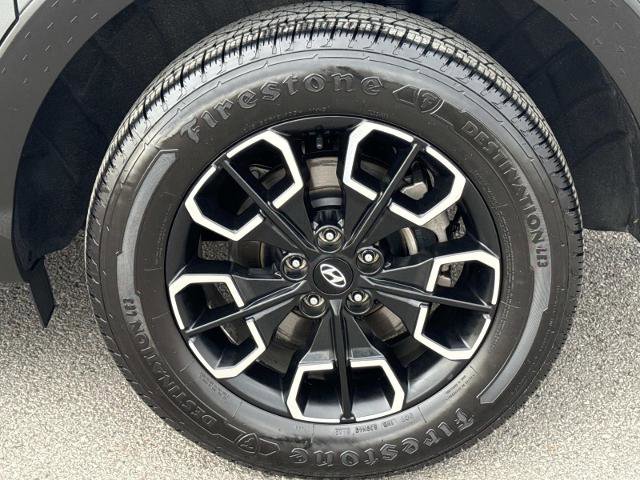 Used 2023 Hyundai Santa Cruz SEL Premium image 9