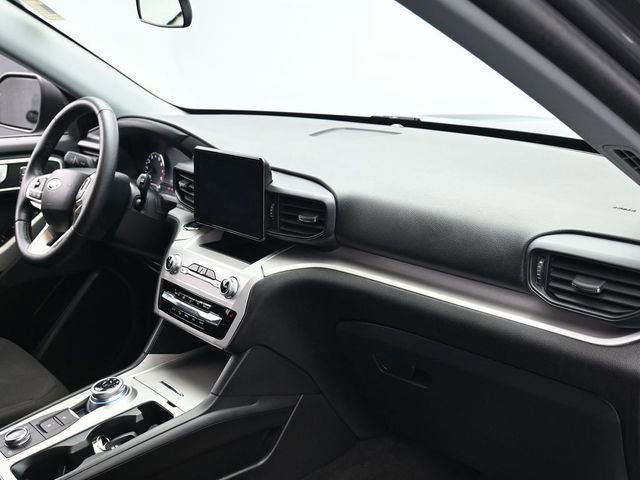Certified 2023 Ford Explorer XLT image 28