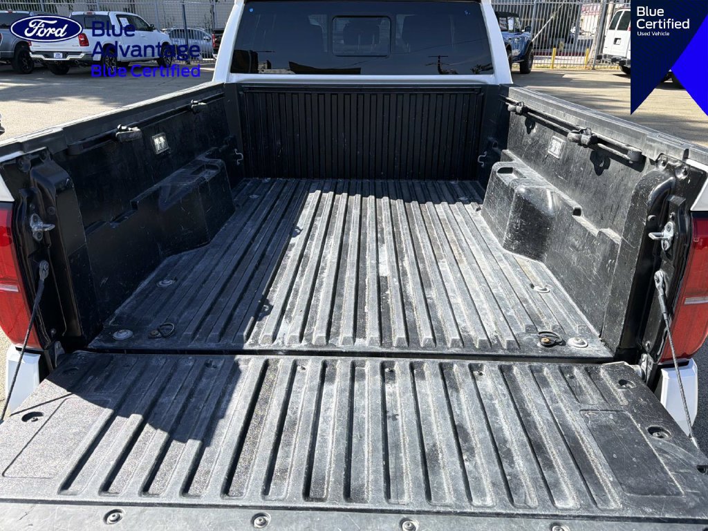 Used 2024 Toyota Tacoma SR5 AWD/4WD image 7
