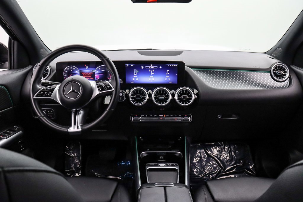 Used 2025 Mercedes-Benz GLA 250 image 14