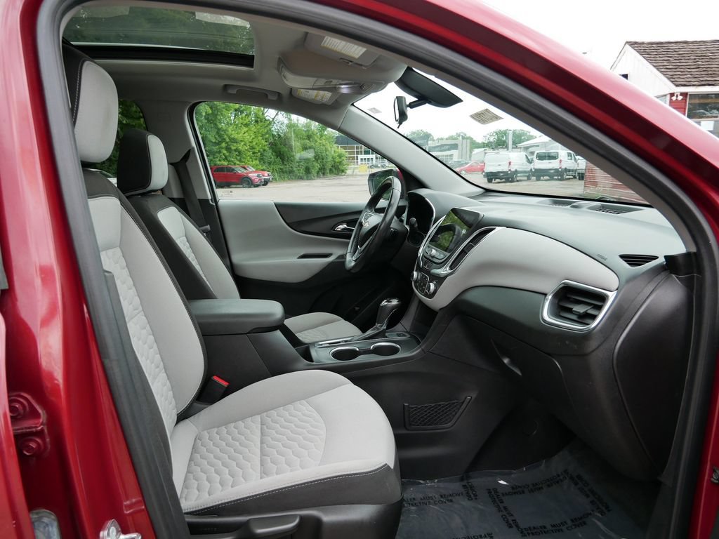 Used 2018 Chevrolet Equinox LT w/ Sun & Infotainment Package AWD/4WD image 8