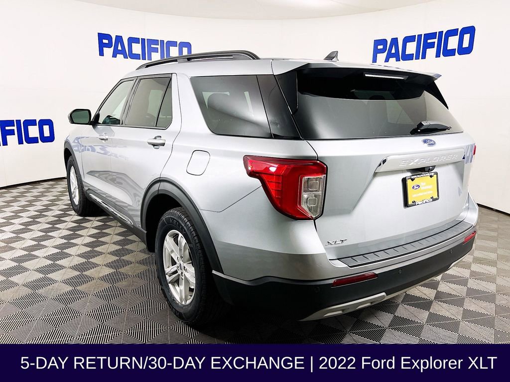 Certified 2022 Ford Explorer XLT w/ Equipment Group 202A AWD/4WD image 6