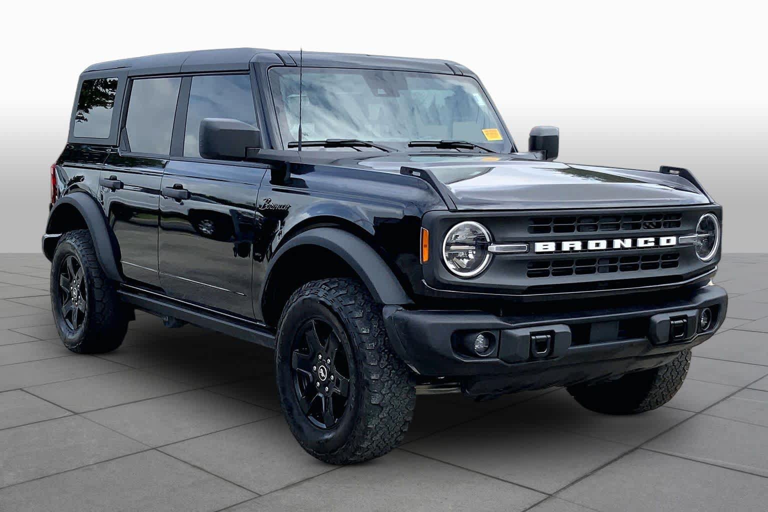 Certified 2024 Ford Bronco Black Diamond AWD/4WD image 3