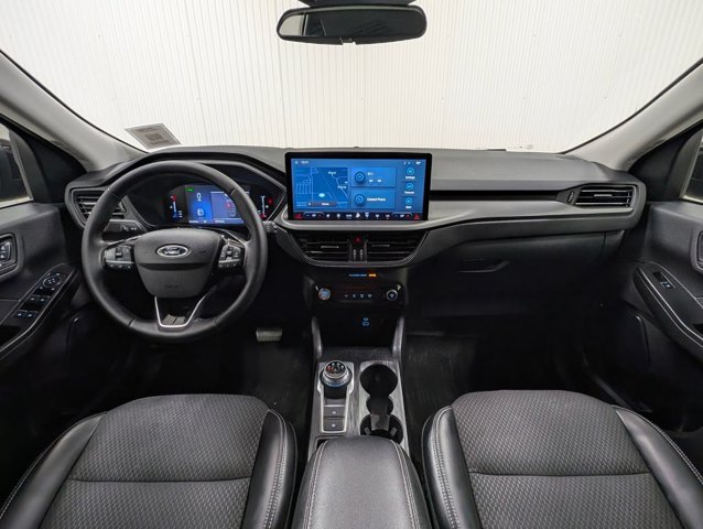 Certified 2023 Ford Escape SE w/ Class II Trailer Tow Package FWD image 3