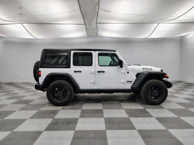 Used 2024 Jeep Wrangler Unlimited Sport AWD/4WD image 11