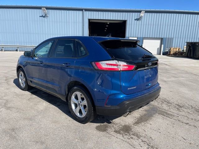 Certified 2020 Ford Edge SE image 3