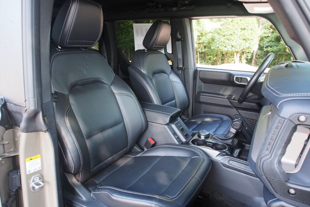 Certified 2025 Ford Bronco Outer Banks AWD/4WD image 11