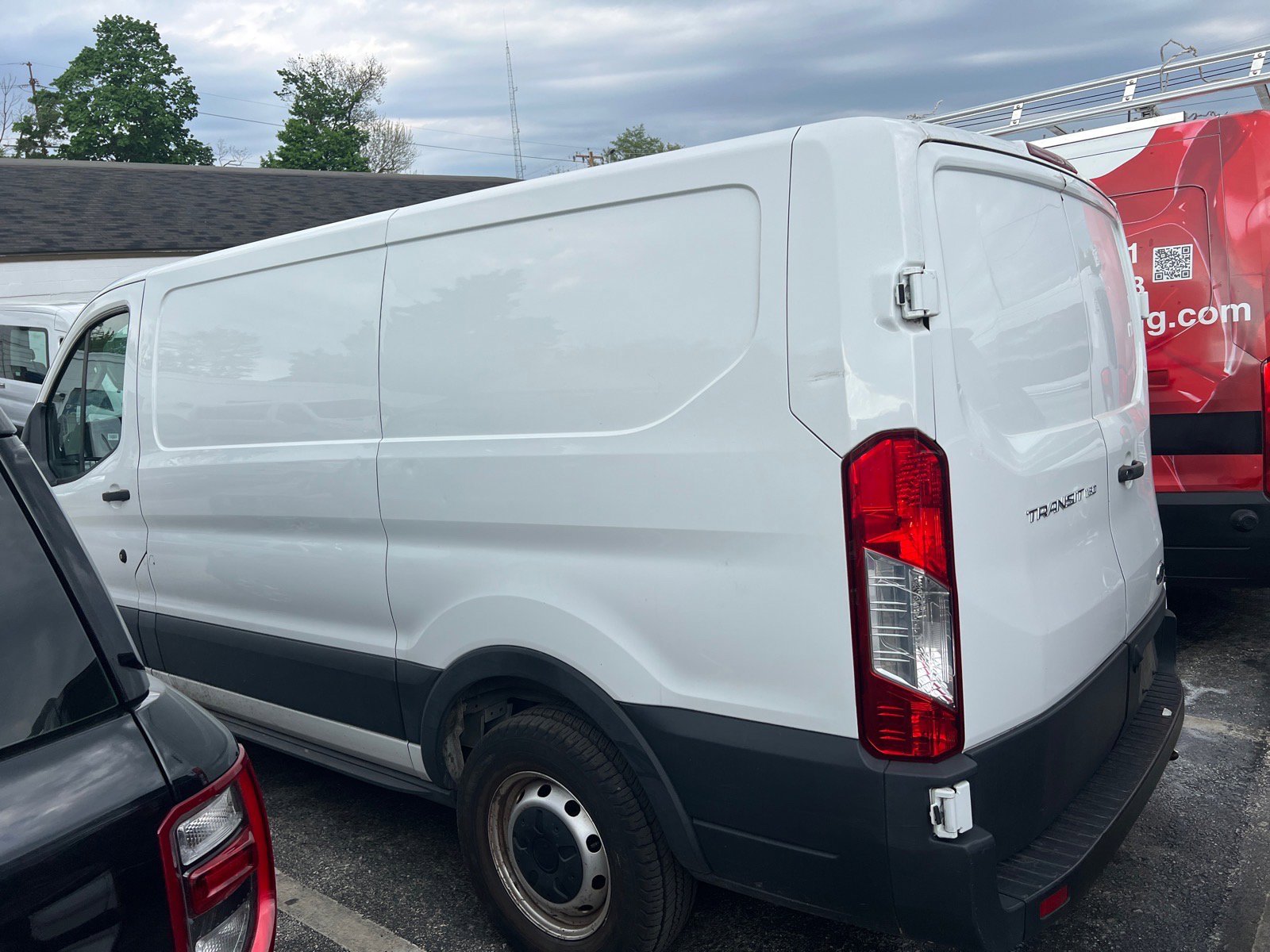 Certified 2020 Ford Transit 150 Low Roof RWD image 6