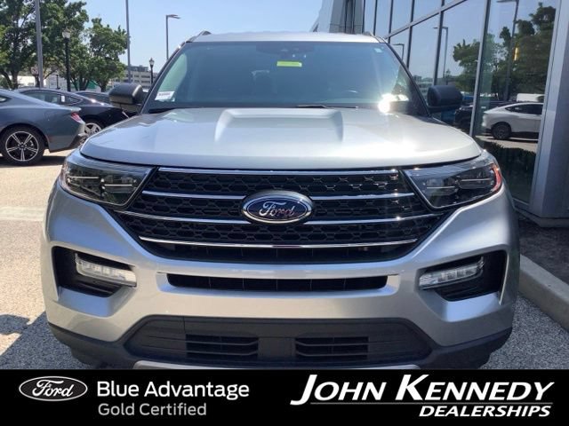 Certified 2023 Ford Explorer XLT w/ Equipment Group 202A AWD/4WD image 7