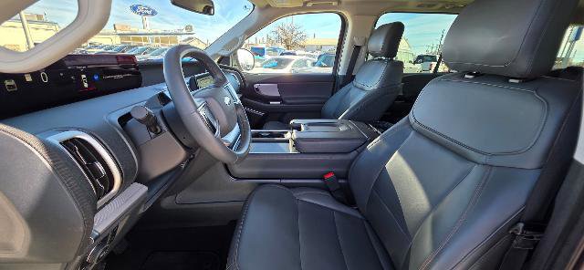 Certified 2025 Ford Expedition Active AWD/4WD image 12