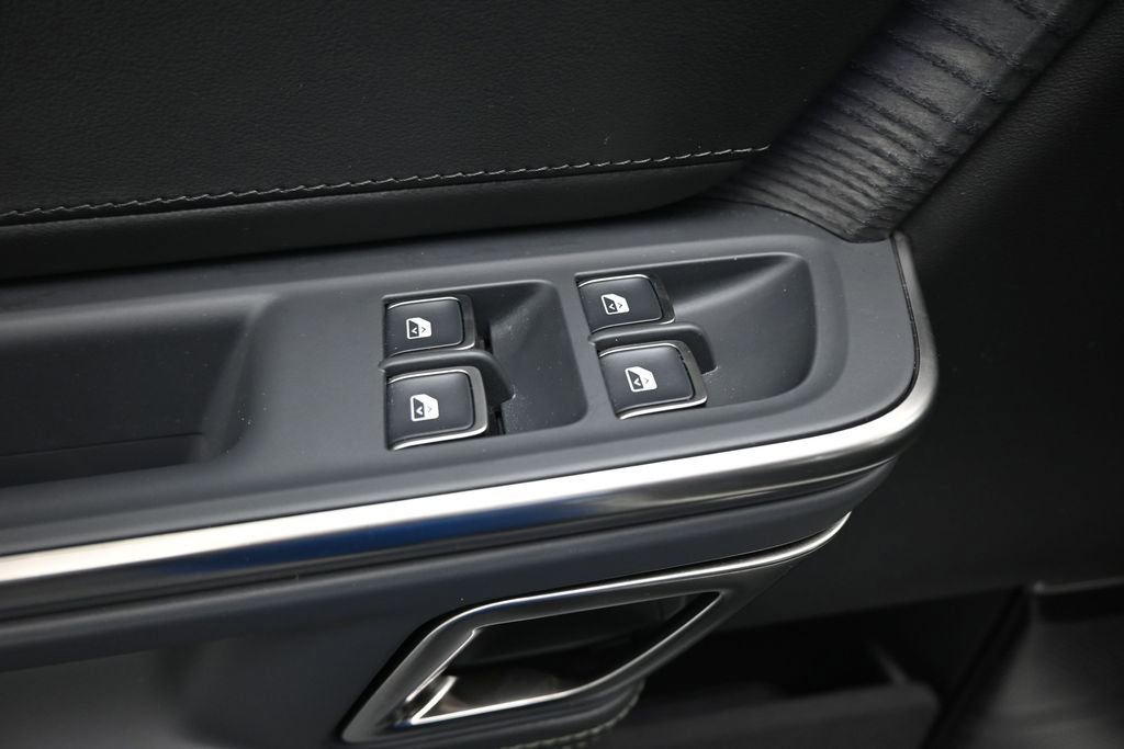Used 2024 Rivian R1S Adventure AWD/4WD image 10