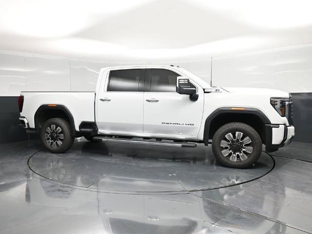 Used 2025 GMC Sierra 2500 Denali AWD/4WD image 5