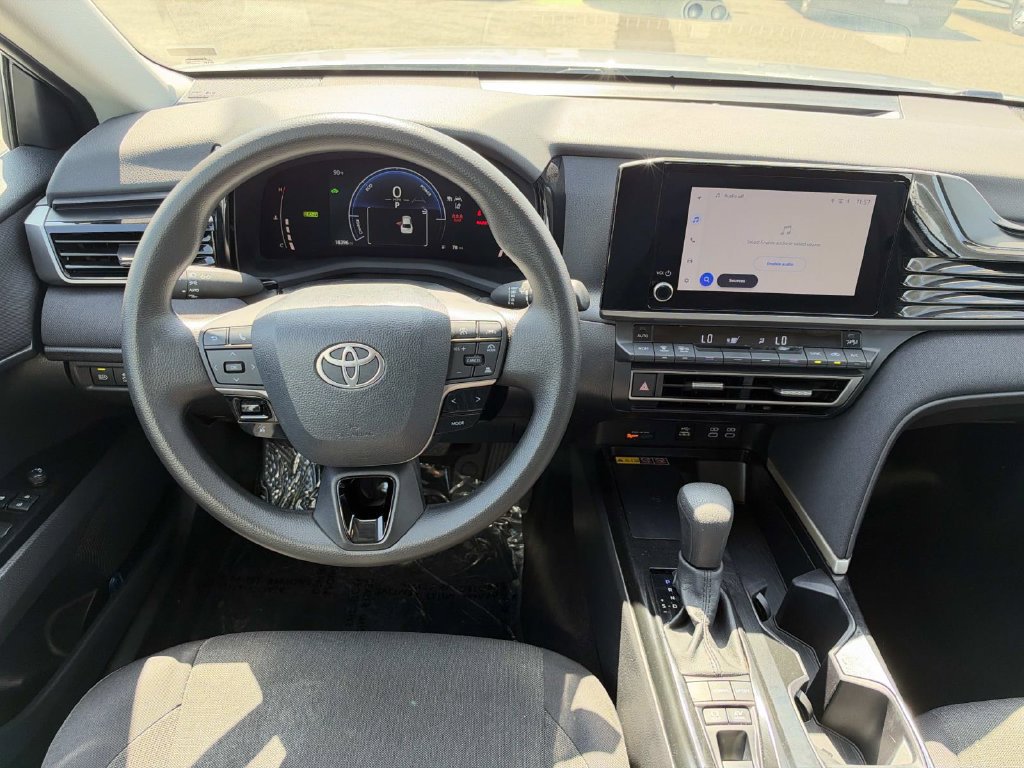 Used 2026 Toyota Camry LE FWD image 11