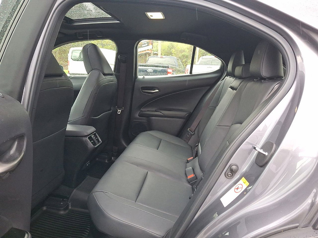 Used 2019 Lexus UX 250h w/ Premium Package AWD/4WD image 20
