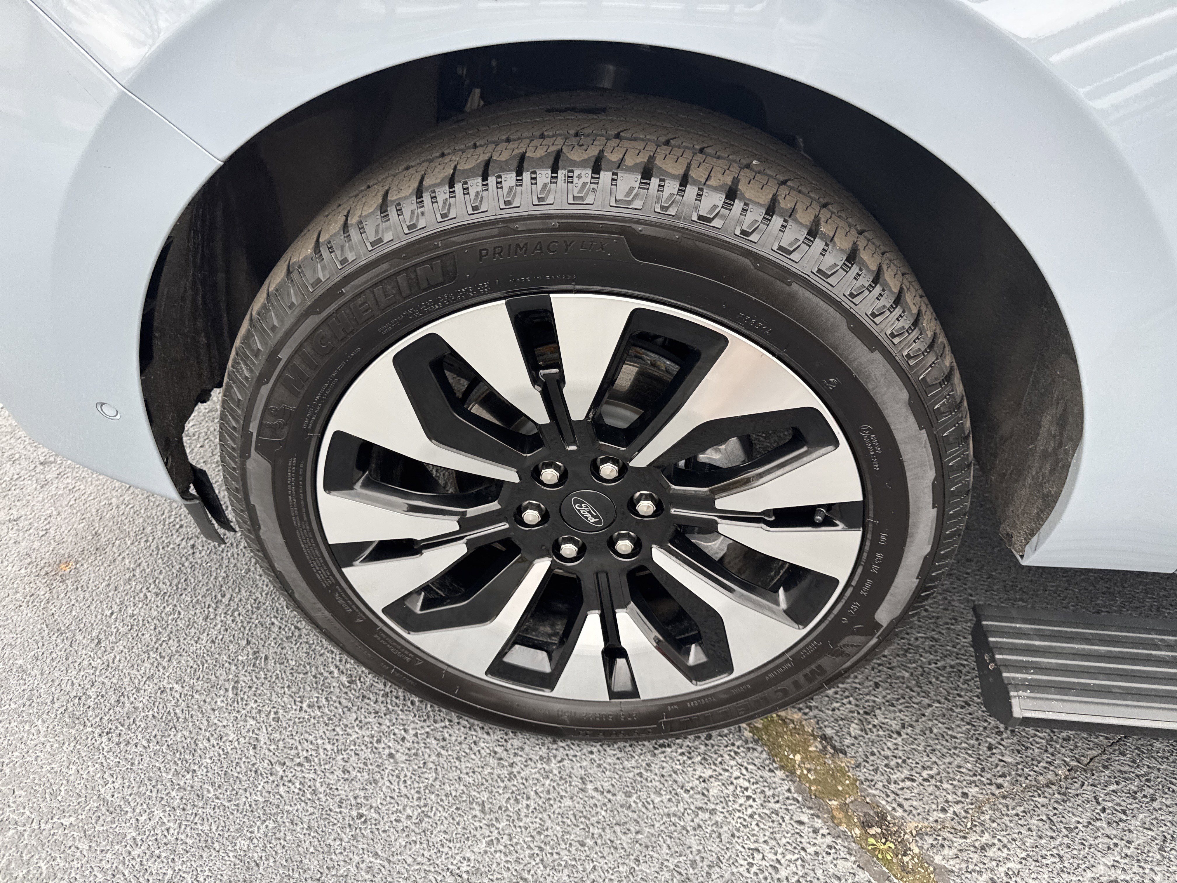 Certified 2025 Ford Expedition Max Platinum w/ Driver's Package image 11