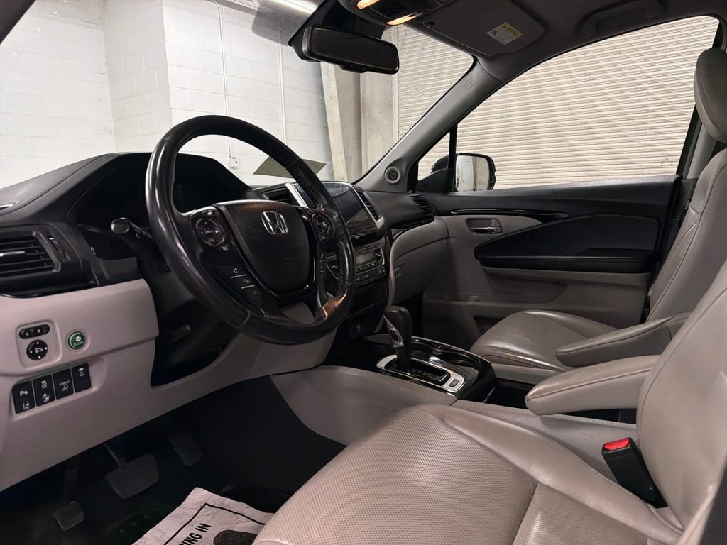 Used 2017 Honda Ridgeline RTL-E image 10