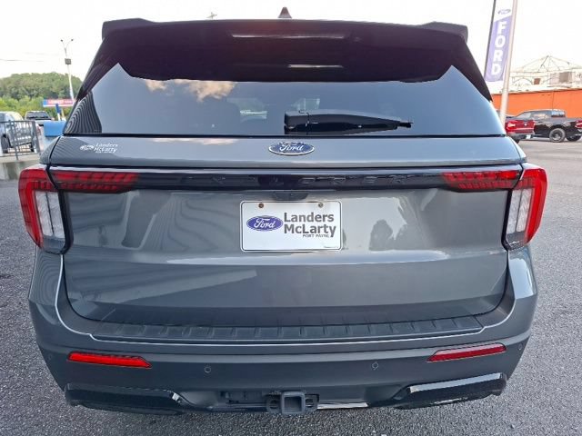 Certified 2025 Ford Explorer ST-Line RWD image 4
