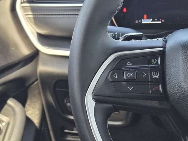 Used 2023 Jeep Grand Cherokee L Laredo RWD image 26