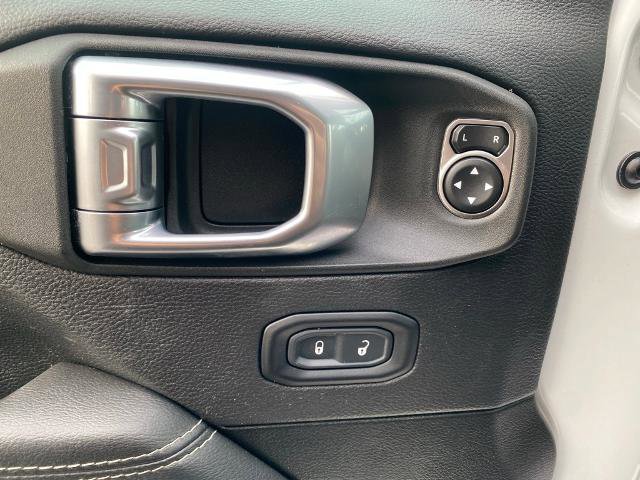 Used 2023 Jeep Gladiator Overland image 13