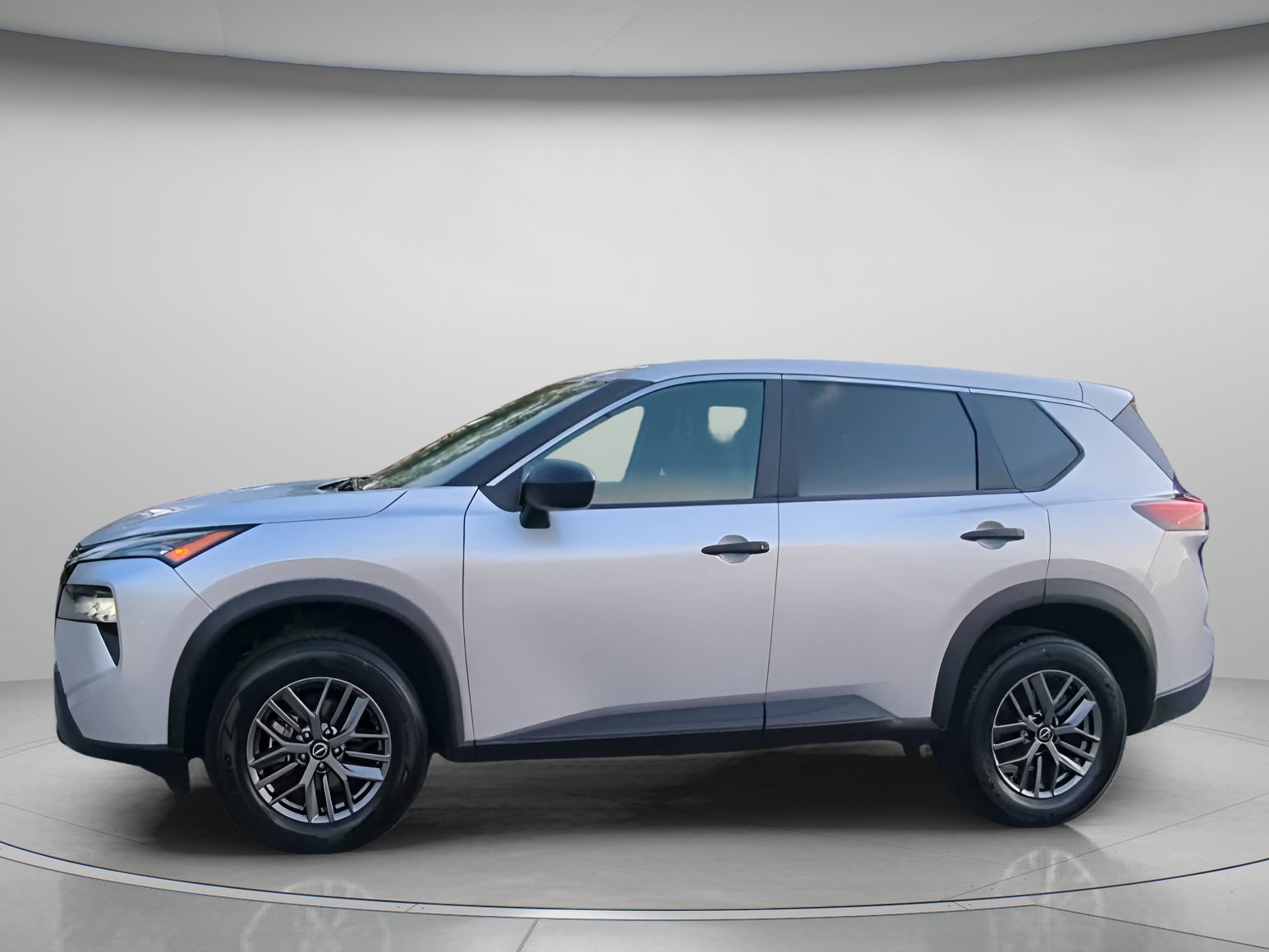 Used 2024 Nissan Rogue S FWD image 15