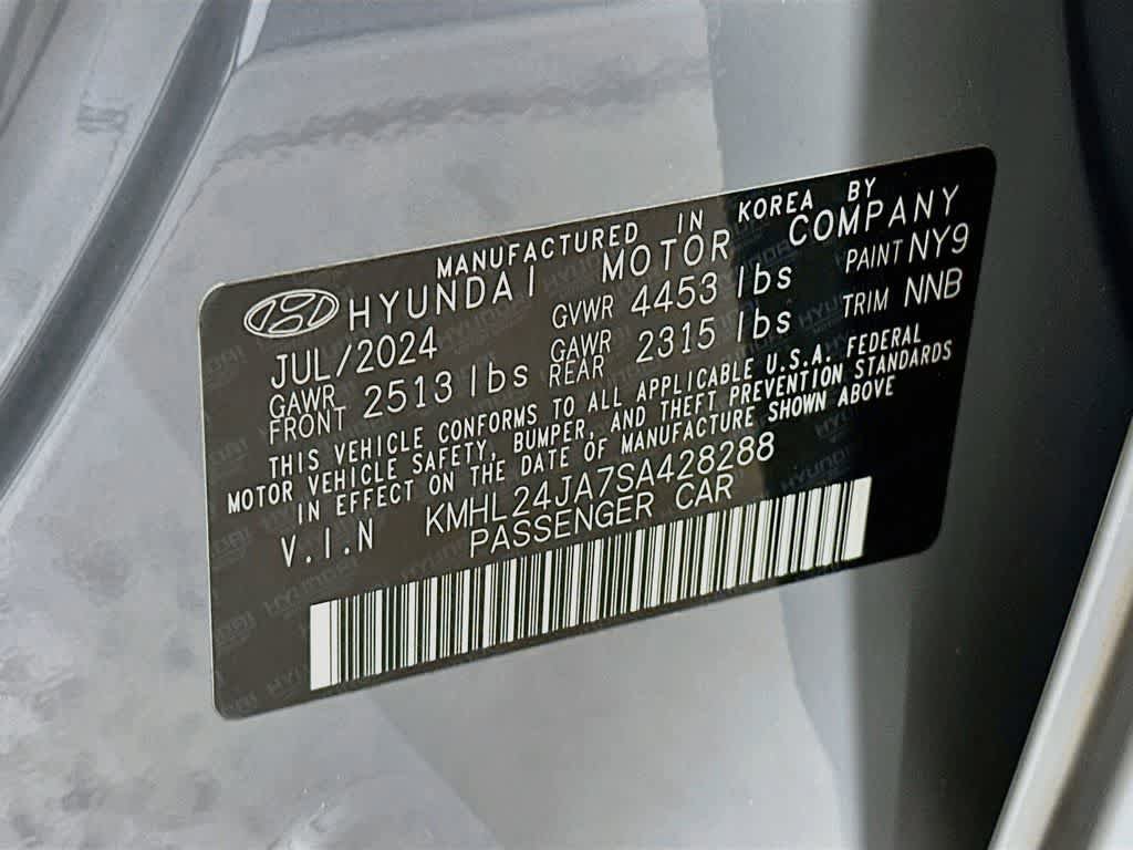 Used 2025 Hyundai Sonata SE FWD image 24