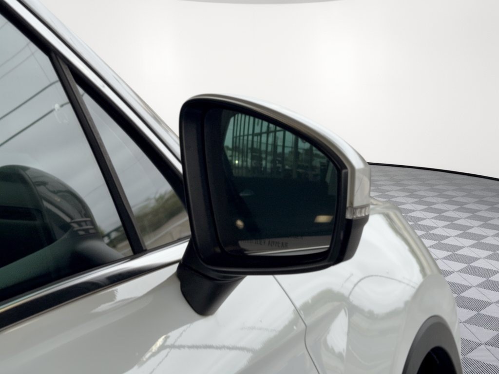 Used 2018 Volkswagen Tiguan SE FWD image 31