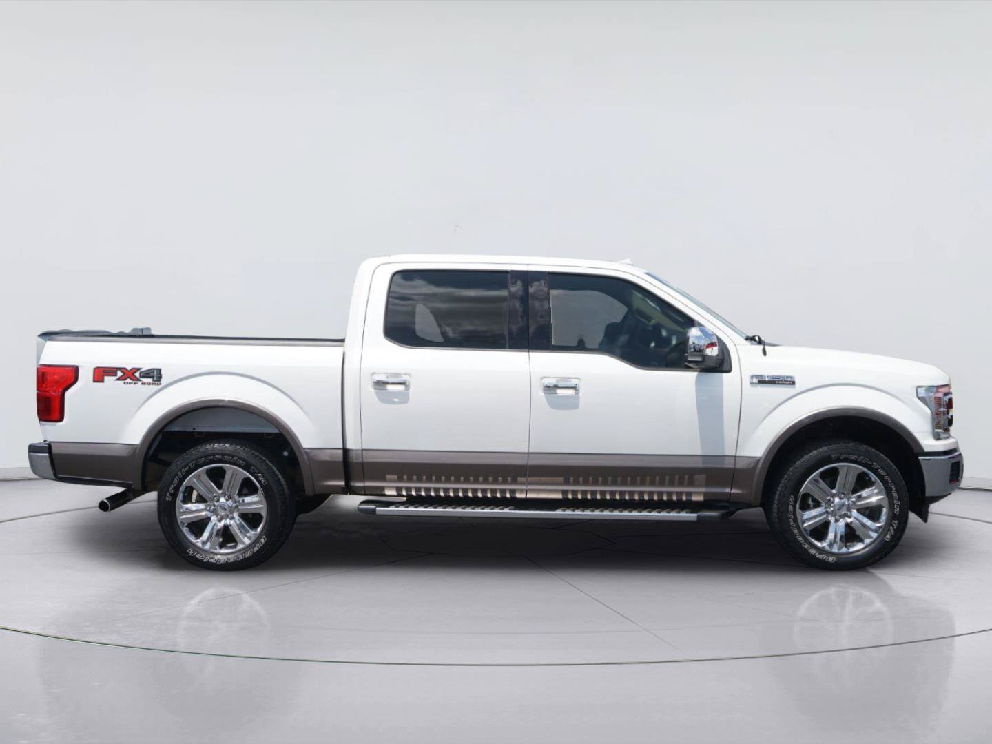 Certified 2018 Ford F150 Lariat w/ Equipment Group 502A Luxury AWD/4WD image 5
