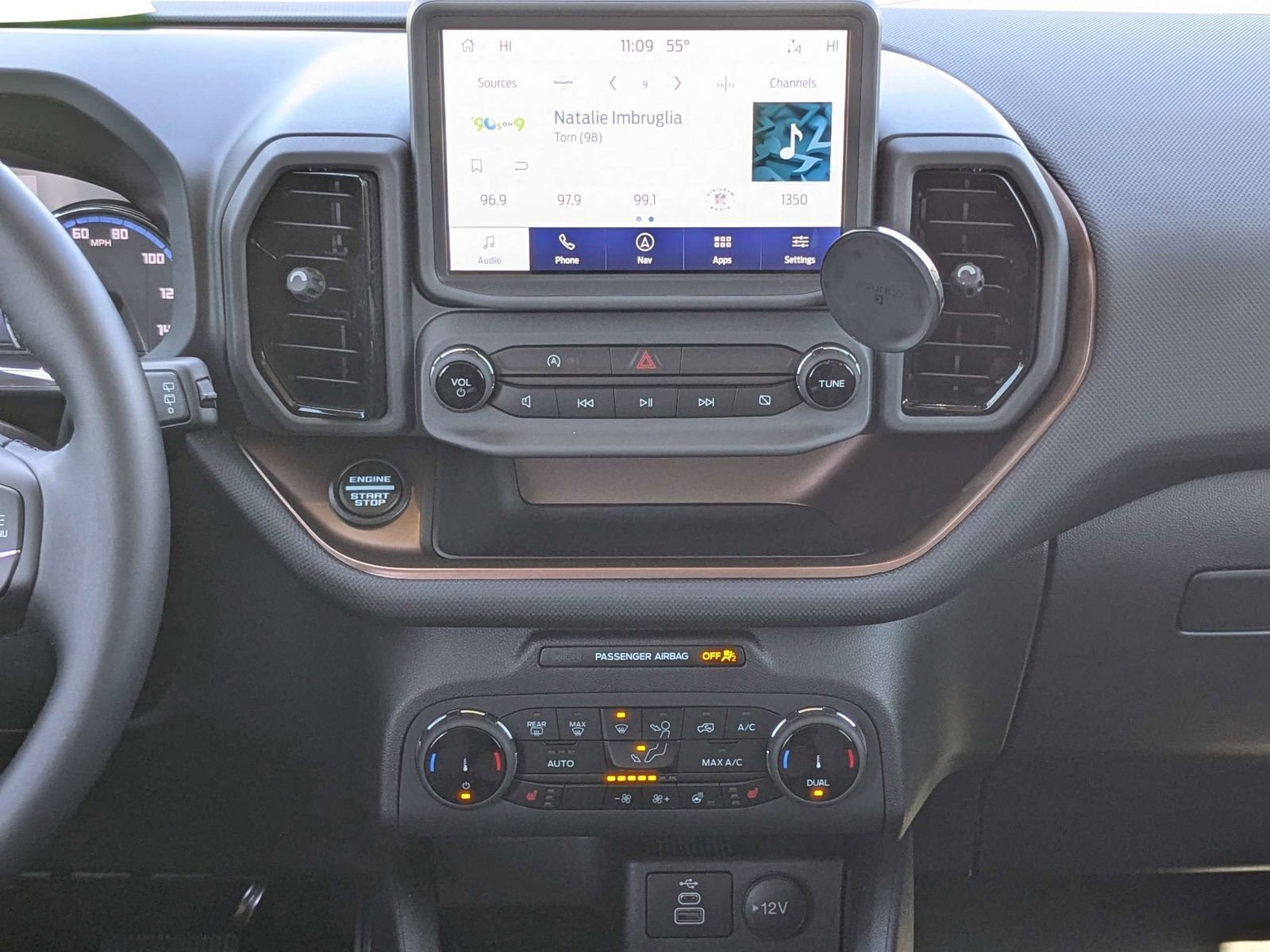 Certified 2024 Ford Bronco Sport Outer Banks w/ Tech Package image 18