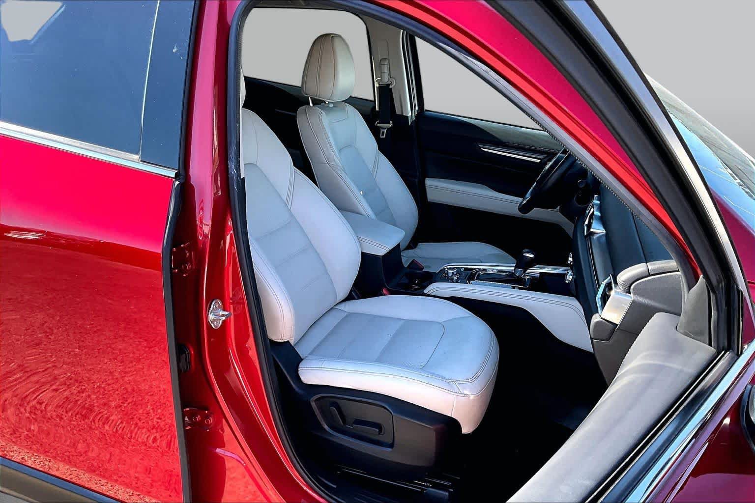 Used 2018 MAZDA CX-5 Grand Touring w/ Premium Package FWD image 11
