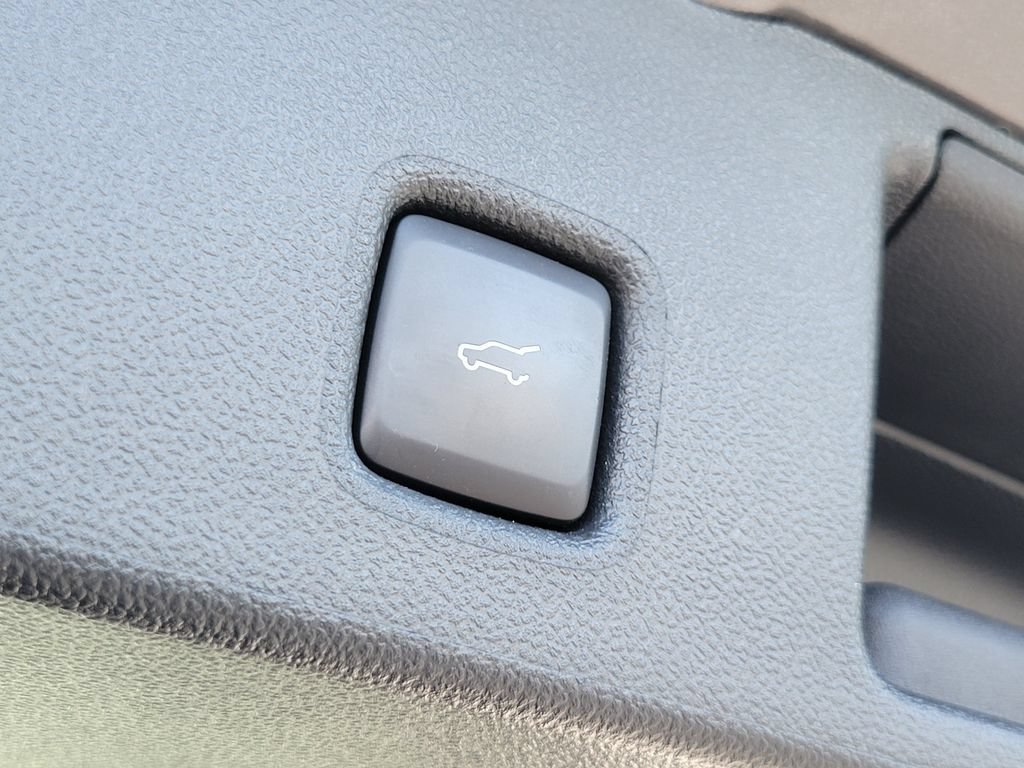 Certified 2024 Ford Escape ST-Line w/ Tech Pack #1 FWD image 31