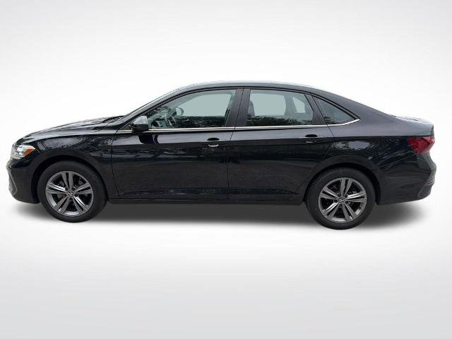 Used 2023 Volkswagen Jetta SE w/ Panoramic Sunroof Package FWD image 8