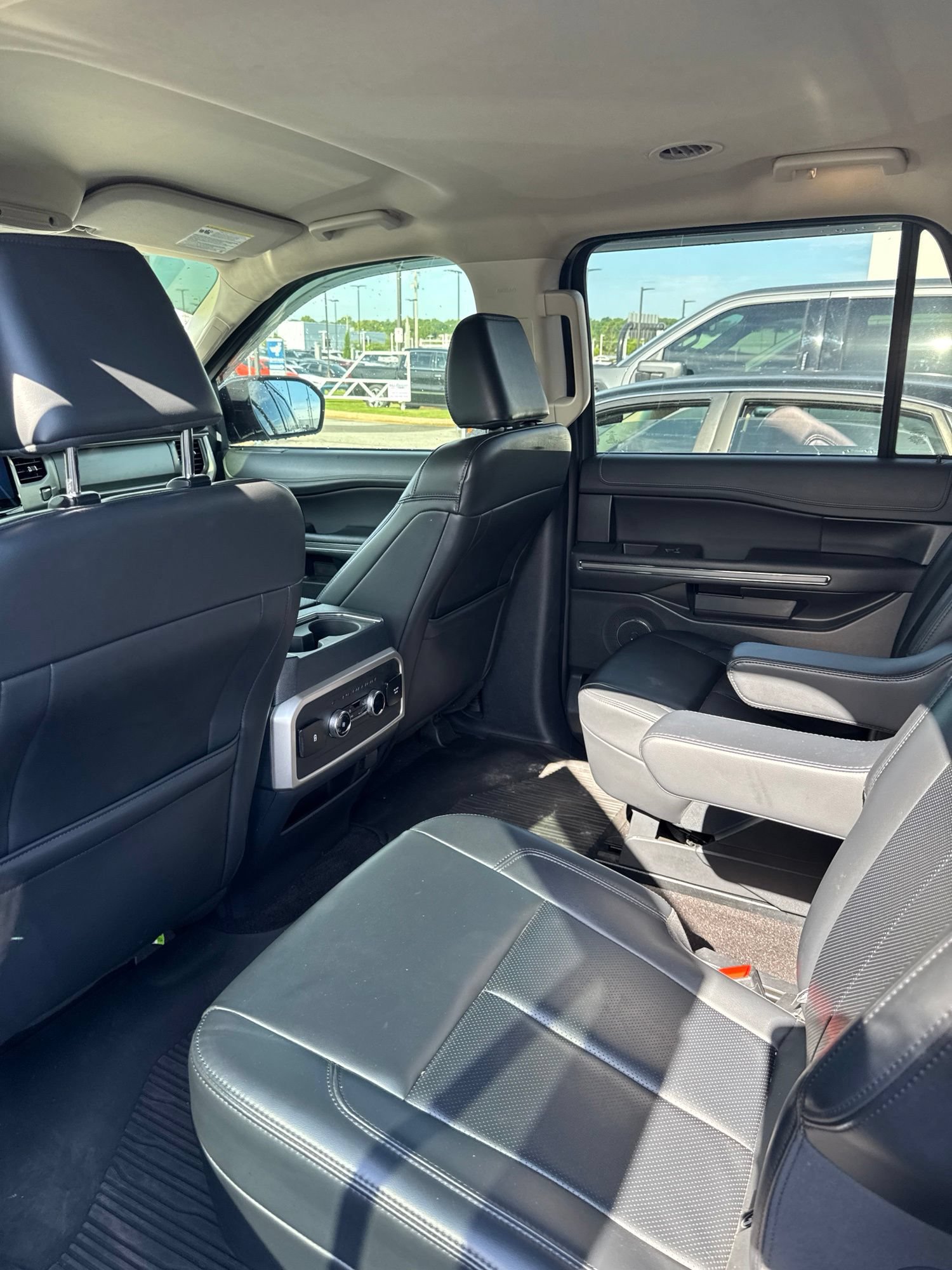 Certified 2023 Ford Expedition XLT AWD/4WD image 6