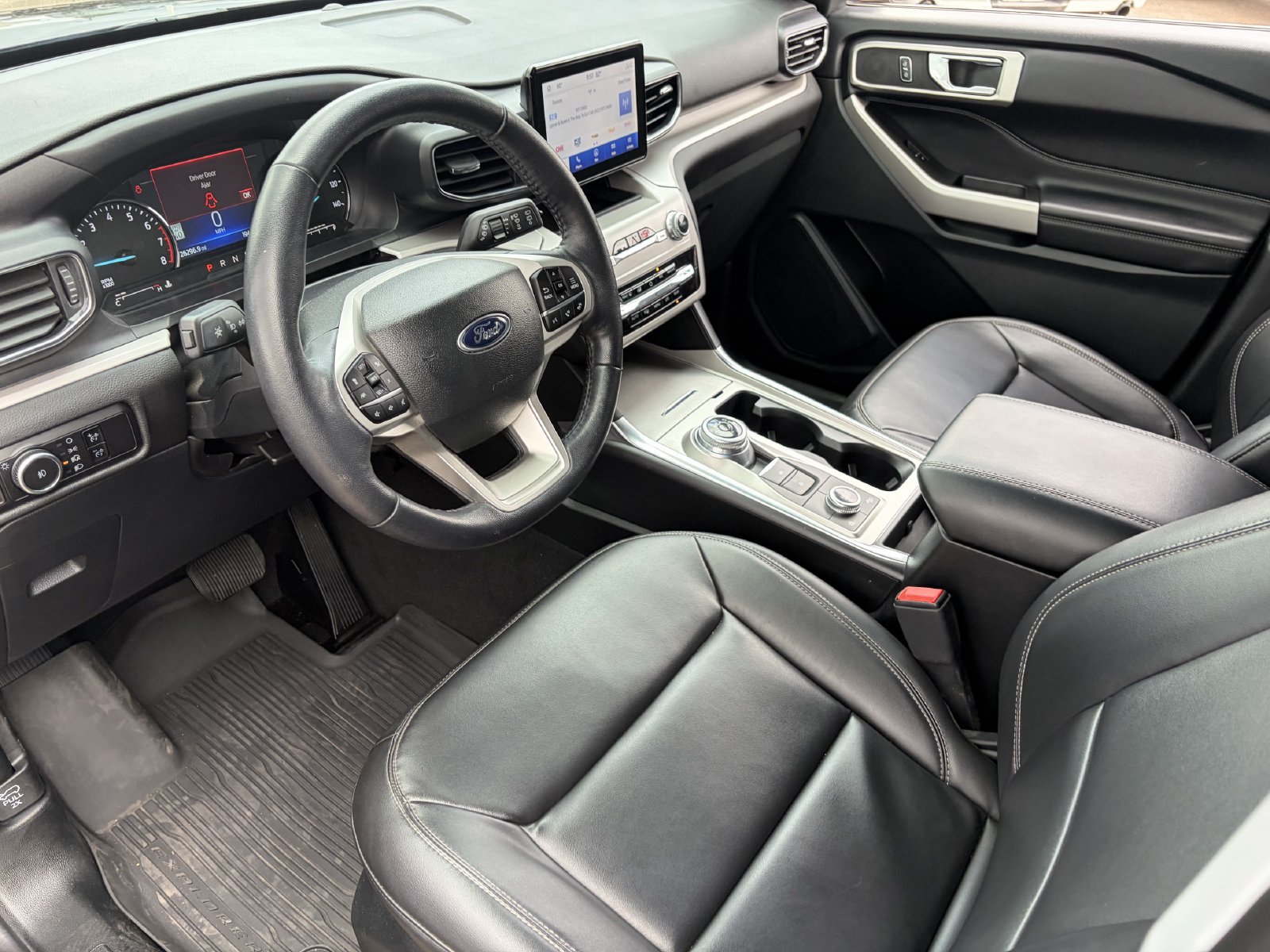 Certified 2023 Ford Explorer XLT w/ Equipment Group 202A AWD/4WD image 22