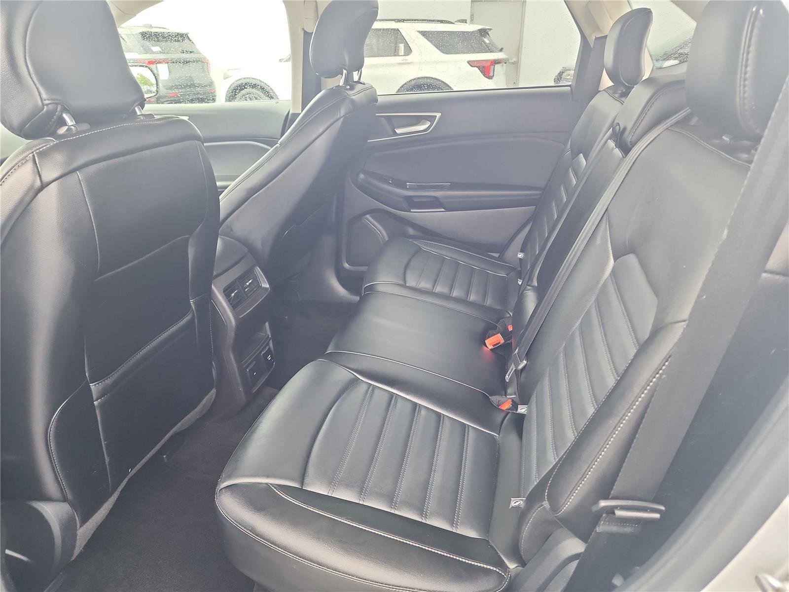 Certified 2017 Ford Edge SEL w/ Equipment Group 201A image 20