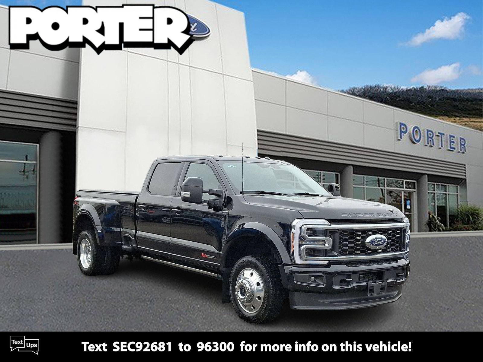 Certified 2025 Ford F450 Platinum w/ FX4 Off-Road Package image 9