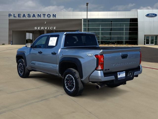 Used 2025 Toyota Tacoma TRD Off-Road image 3