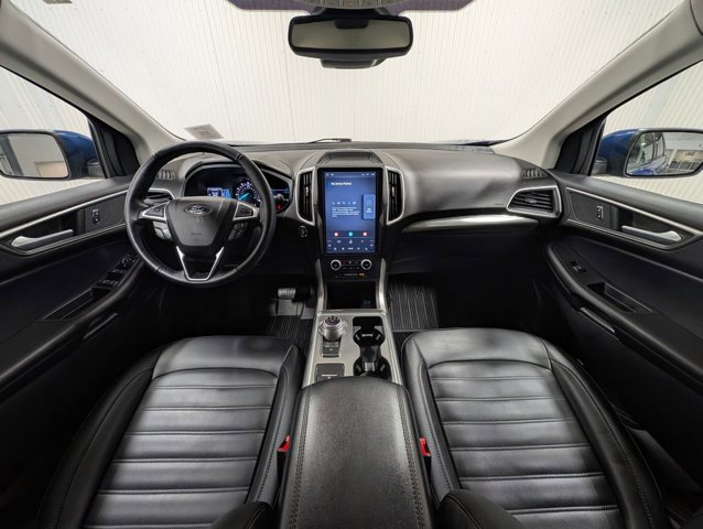 Certified 2022 Ford Edge SEL w/ Convenience Package image 2