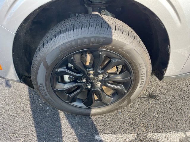 Certified 2024 Ford Maverick XLT w/ XLT Luxury Package FWD image 3