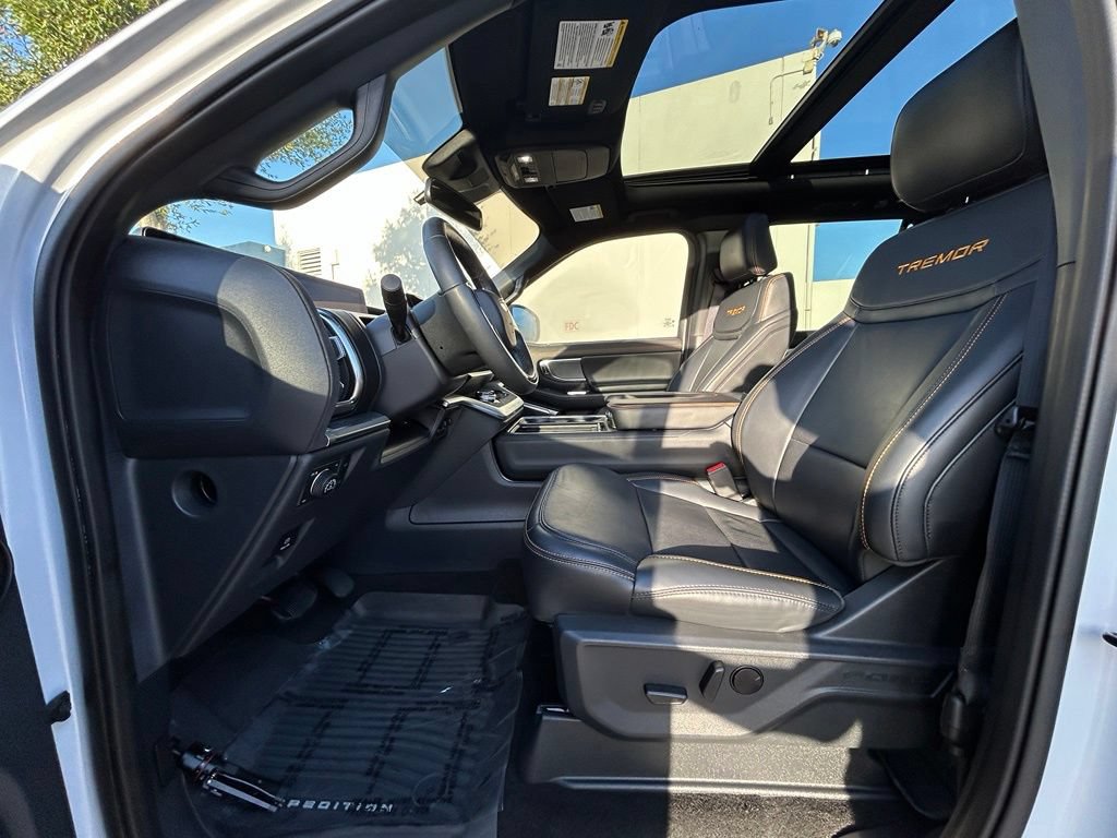 Certified 2025 Ford Expedition Tremor AWD/4WD image 11