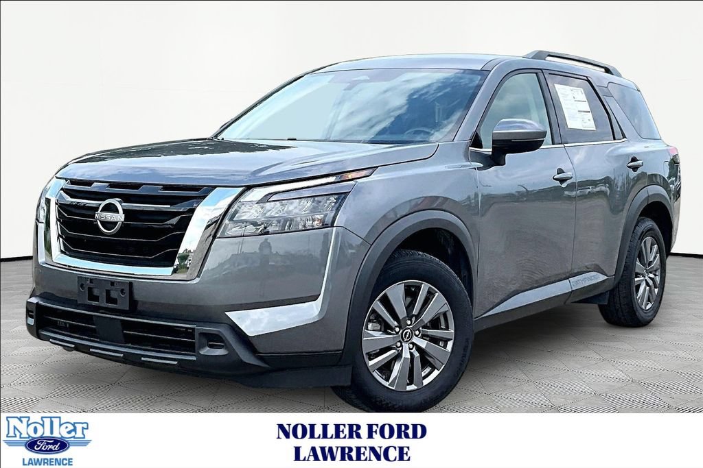 Used 2025 Nissan Pathfinder SV