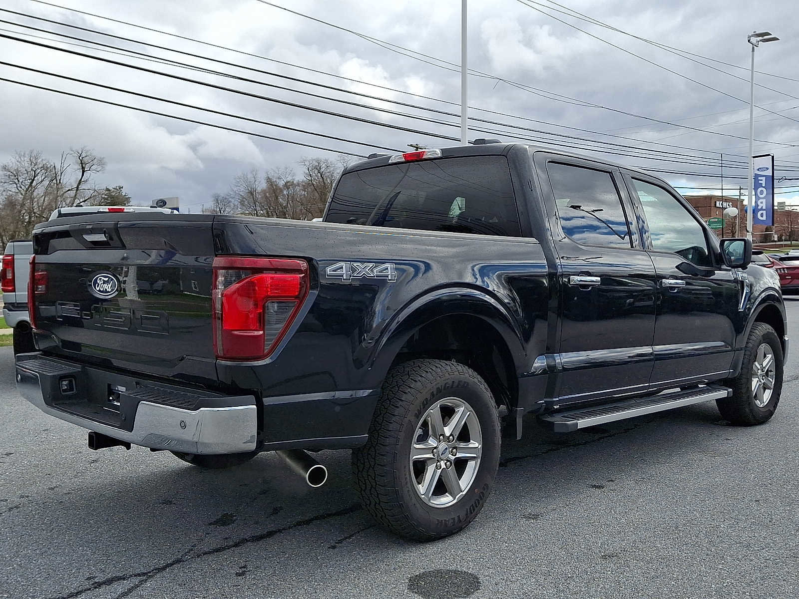 Certified 2024 Ford F150 XLT w/ Mobile Office Package image 4