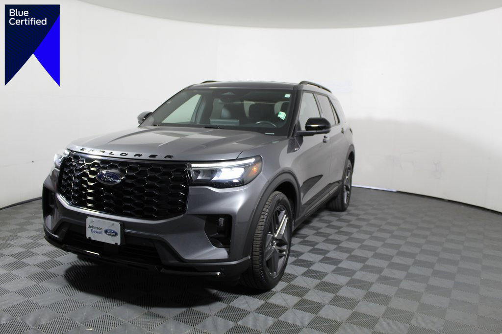 Certified 2025 Ford Explorer ST-Line w/ ST-Line Street Pack