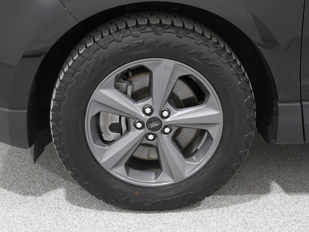 Certified 2024 Ford Edge SEL w/ Sport Appearance Package image 22