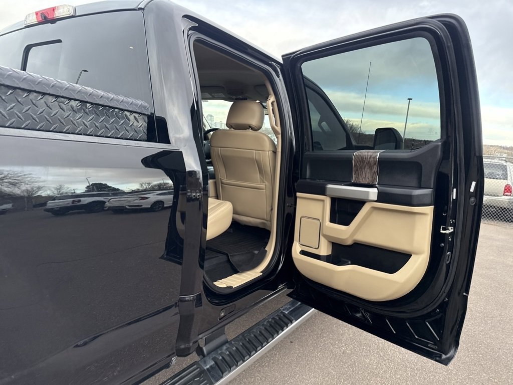 Certified 2017 Ford F250 Lariat w/ Lariat Value Package image 20