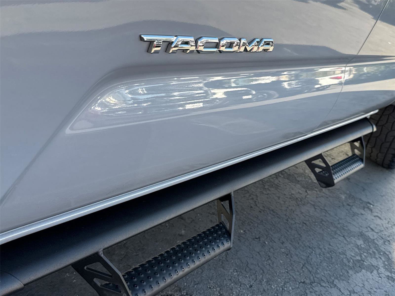 Used 2020 Toyota Tacoma SR5 image 12