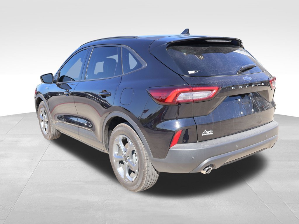 Certified 2026 Ford Escape ST-Line w/ Tech Pack #1 FWD image 24
