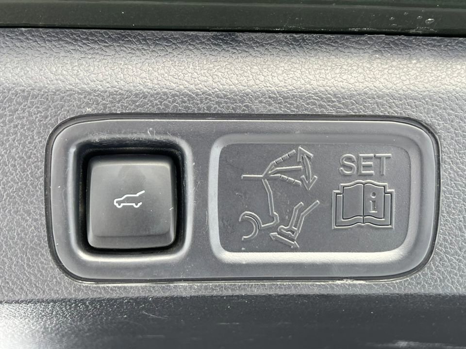 Certified 2022 Ford Expedition Limited image 44